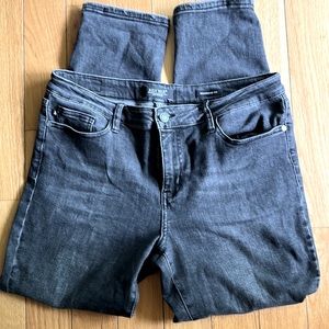 Women’s Judy Blue Boyfriend Jeans